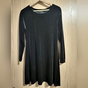 MODA INTERNATIONAL VINTAGE BLACK CRUSHED VELVET COCKTAIL DRESS.  PETITE LARGE